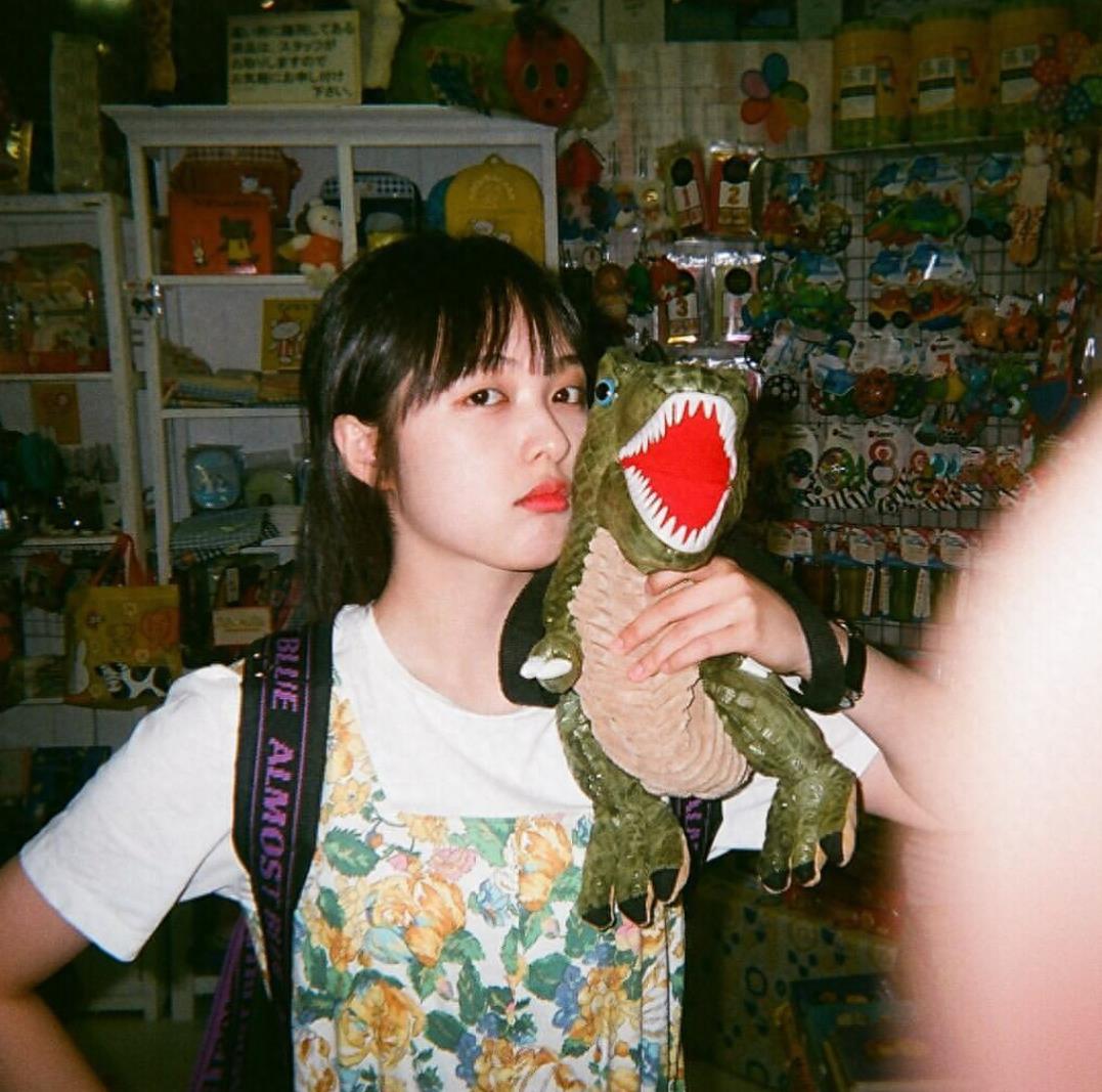 《天空之城》金慧娜饰演者金宝罗,现实真的俏皮又可爱