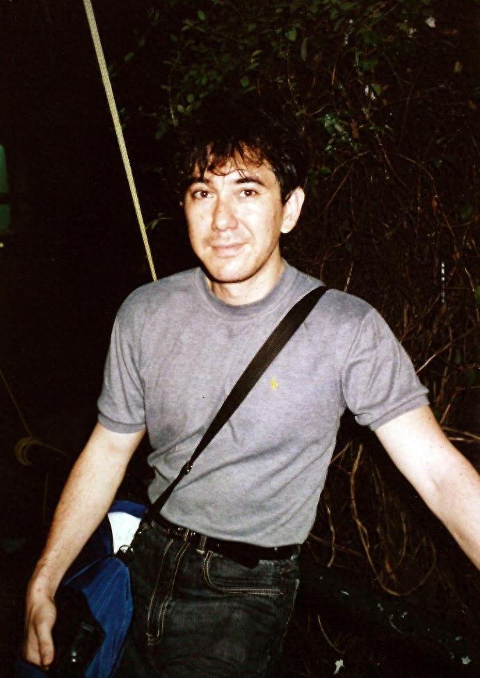 香港实力派影帝黄秋生年轻照片爆出,中英混血,最佳男配角