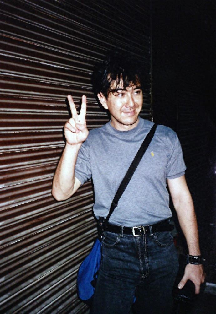 香港实力派影帝黄秋生年轻照片爆出,中英混血,最佳男配角