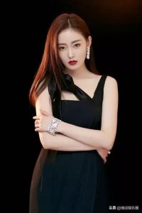 ​被爆买粉丝、假唱、戴乳环的张天爱，现在怎么样了？