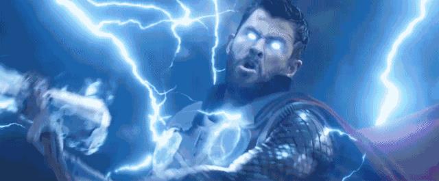 复仇者联盟3彩蛋大解读,看完竟然一票人都爱上了灭霸?