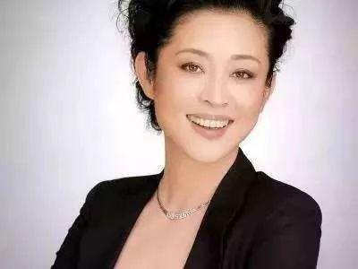 “金风玉露”还是带球逼宫?陈凯歌家的陈红和倪萍恩怨结了吗