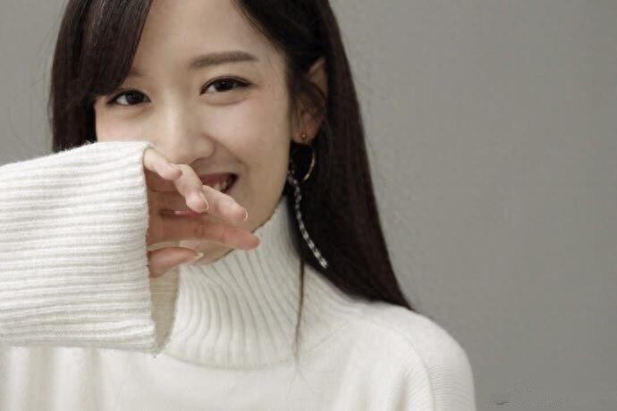 校花女神晁然,毕业于中国传媒大学,《最好的我们》中演洛枳学姐