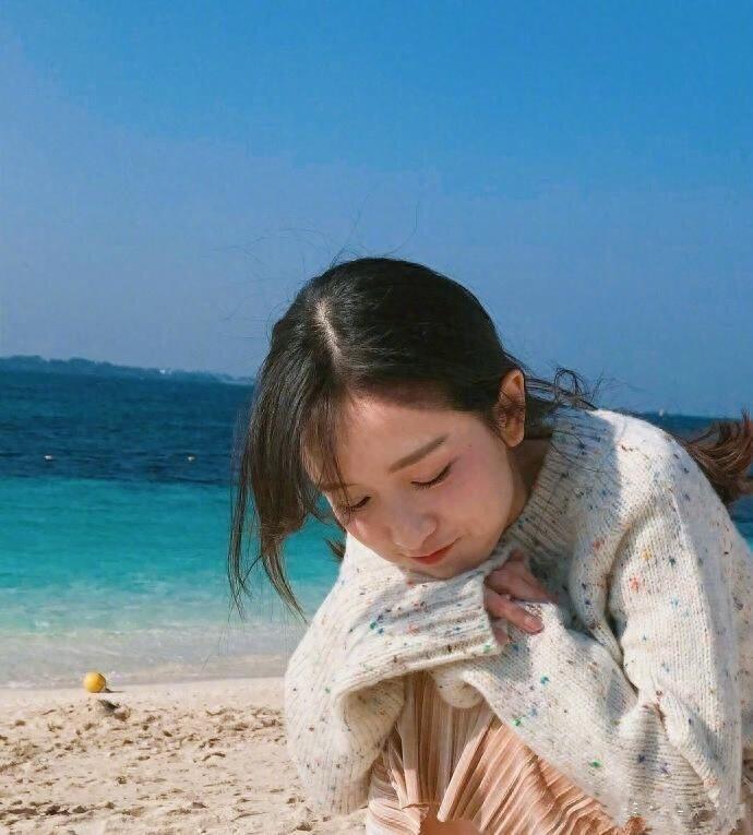 校花女神晁然,毕业于中国传媒大学,《最好的我们》中演洛枳学姐