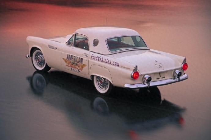 福特雷鸟,1957年雷鸟是最具魅力的雷鸟汽车
