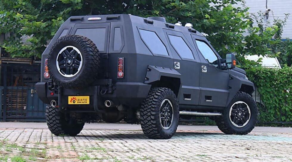 煤老板150万从迪拜买的乔治巴顿越野车，回归竟然交了200万