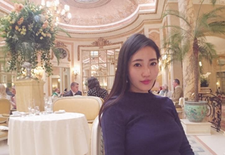 她是余文乐的老婆,气质、颜值不输一线女星