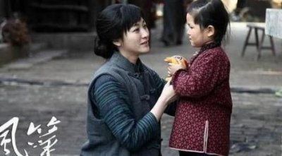 ​50岁柳云龙老婆，身份让人意想不到，网友：这就是真正的爱情吧