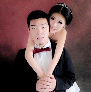 ​南京23岁富二代狂砍21岁校花娇妻60刀，只因朋友戏言老婆会出轨