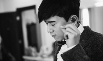 《自己》：张杰用自己的努力告诉我们，他没有靠着老婆走到今天。