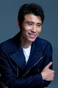 ​李乃文：我老婆不是黄曼，与颜丙燕很清白，47岁婚姻仍然是个谜