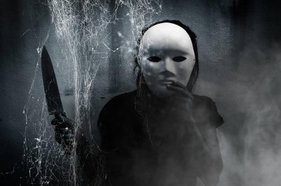 ​小说：为了揭穿老尼姑的丑恶嘴脸，我装疯卖傻管她叫爸爸