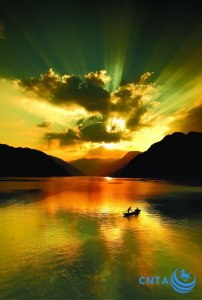 ​湖北宜昌：巴人故里 清江长阳