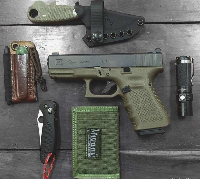 世界各国制式手枪（西方特种兵最常用的十大手枪）(4)