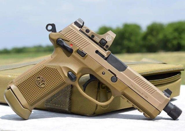 世界各国制式手枪（西方特种兵最常用的十大手枪）(26)