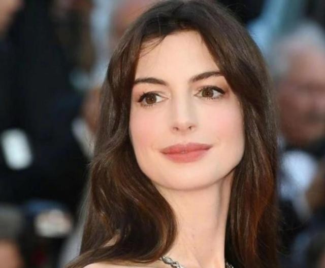 全球公认惊艳的神颜（10位国际顶尖神颜）(6)