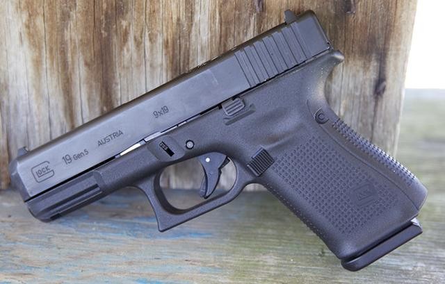 世界十大名枪图集（这些才是倍受枪械收藏爱好者推崇的世界名枪）(13)