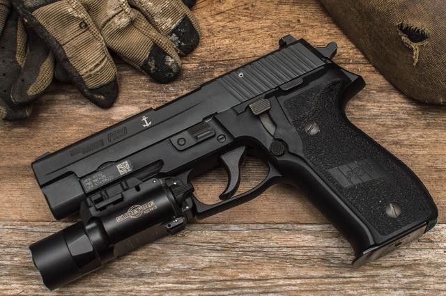 世界十大名枪图集（这些才是倍受枪械收藏爱好者推崇的世界名枪）(16)