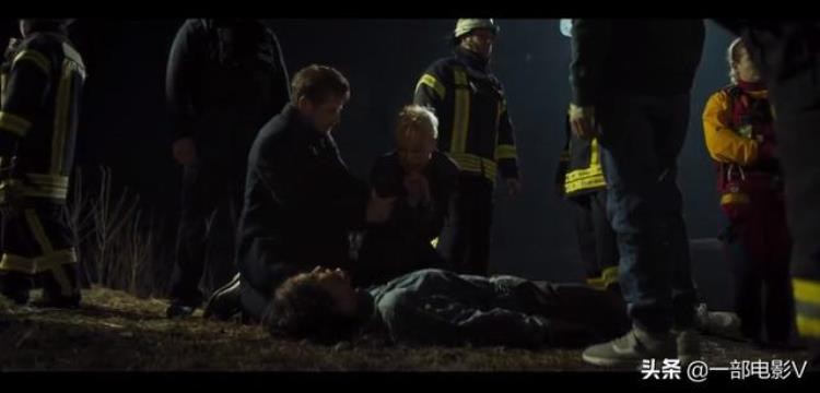 用尸体培养真菌只为了永生惊悚恐怖片圈养