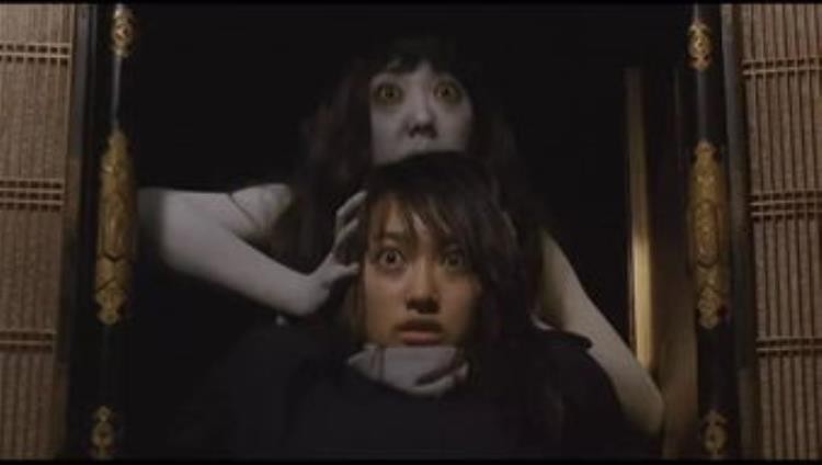 用尸体培养真菌只为了永生惊悚恐怖片圈养