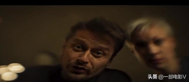 用尸体培养真菌只为了永生惊悚恐怖片圈养