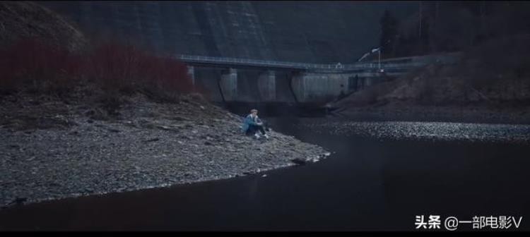 用尸体培养真菌只为了永生惊悚恐怖片圈养