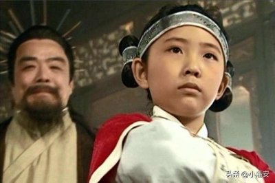 ​小李飞刀：那个跟母亲闺蜜都敢鬼混的龙小云最后活成了什么样子？