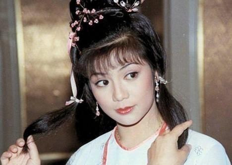 最经典“黄蓉”翁美玲：一夜爆红的背后，是2段不愿正视的爱情