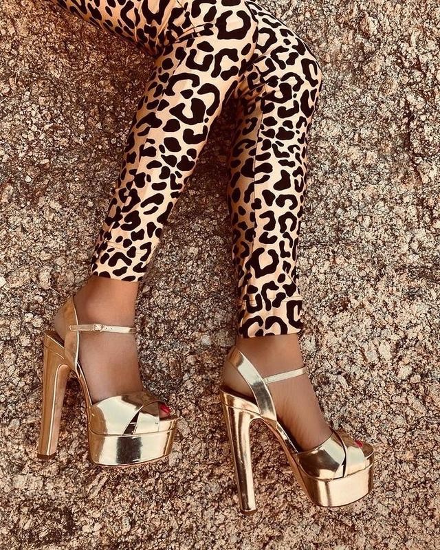 世界顶级细跟高跟鞋（曼哈顿女人追捧度第一的高跟鞋品牌）(10)