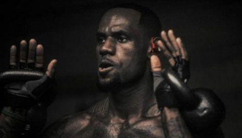 勒布朗-詹姆斯，世界上最好的篮球运动员