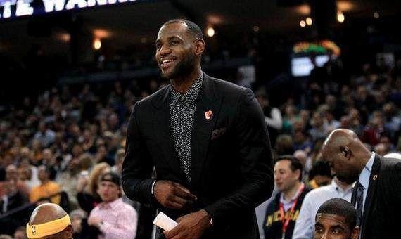 勒布朗-詹姆斯，世界上最好的篮球运动员