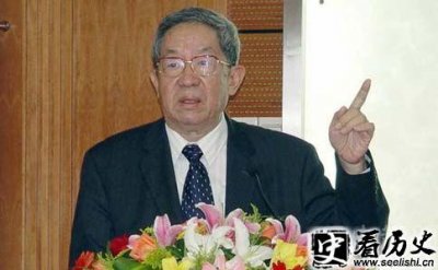 ​赵四小姐的儿子是谁