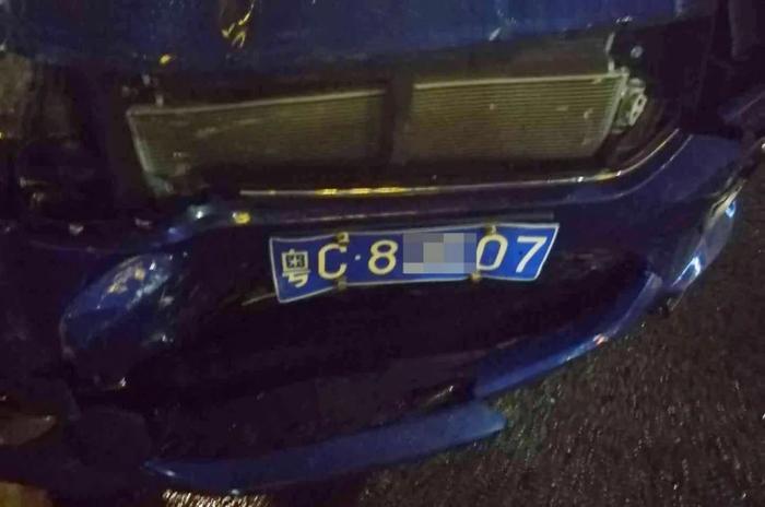 追尾玛莎拉蒂又怼上奔驰,撞掉十几万!还要坐牢…