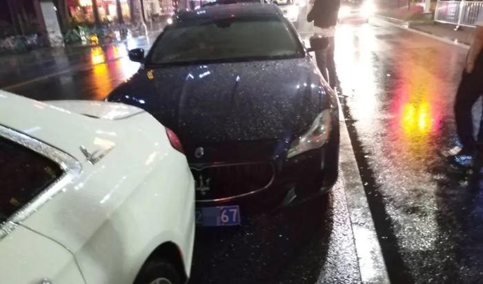 追尾玛莎拉蒂又怼上奔驰,撞掉十几万!还要坐牢…