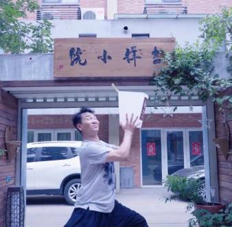 知名打星吴樾晒女儿,曾和陈好是同班同学,演技好的他就是不火?