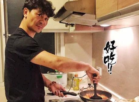 知名打星吴樾晒女儿,曾和陈好是同班同学,演技好的他就是不火?