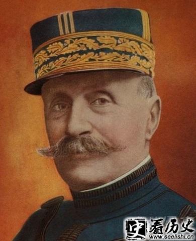 罗贝尔·尼维尔图片