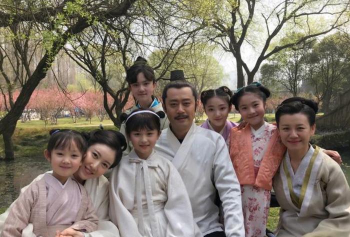 林小娘下线，大娘子明显不活跃了，流量担当组合这是要解散的节奏