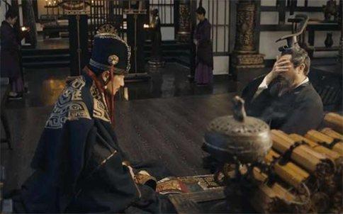 曹操送荀彧三层食盒是逼荀彧自杀么?