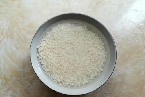 包粽子糯米一般泡多久