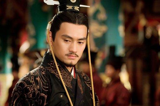 刘秀为什么立郭圣通为皇后?后来为什么又废后改立阴丽华?