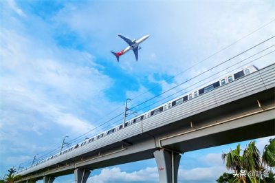 ​全世界最快的3条地铁都在中国，广州占两条，最高时速160公里