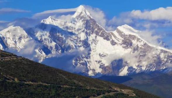 世界最难攀登的十大山峰（珠穆朗玛峰榜上第一名） 4_WWW.JUHAIHG.COM