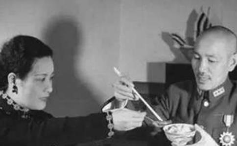 宋美龄得了癌症为什么还能活到106岁高寿?真正原因是什么?