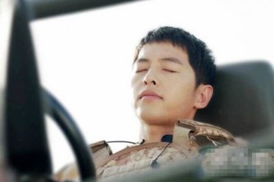 ​宋仲基妹妹曝光惊呆众人 个人资料家庭背景被公开