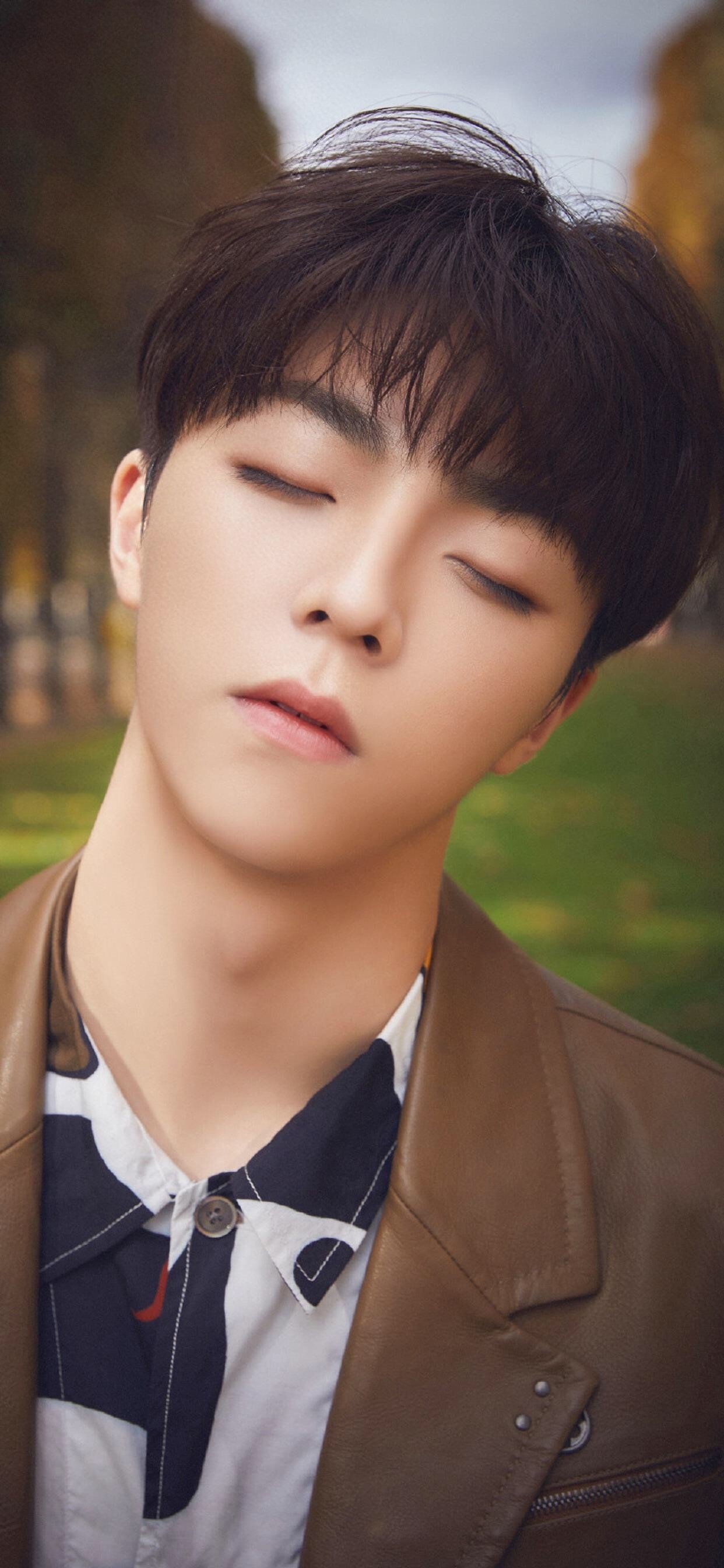 每日无水印壁纸第260期：明星陈立农艺术写真手机壁纸