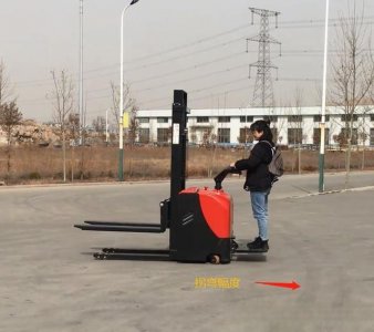 ​电动搬运车使用什么样的电池好？