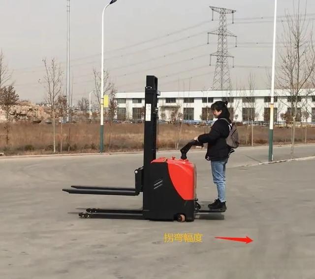 电动搬运车使用什么样的电池好？-