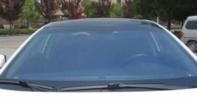 汽车前挡玻璃需要贴膜吗？轿车前挡风玻璃需要贴膜吗-