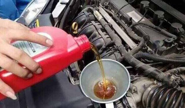 汽车多久换一次变速箱油？变速箱油多久换一次合适-